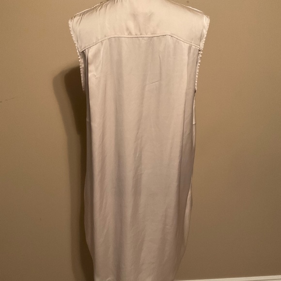 Long sleeveless button up shirt M - Picture 4 of 7